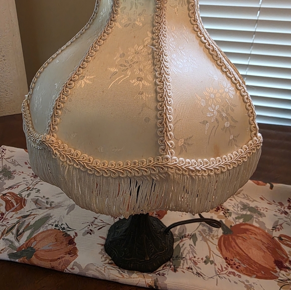 Elegant Cream Table Lamp with Fringe - Picture 2 of 16